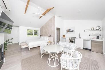 הוסטל White Moose Inn