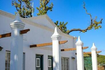 فندق Landskroon Cottage