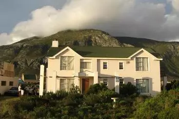 Majatalo Avondsrus Guesthouse