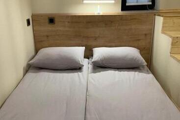 پانسیون Shara Talyan 8/2 Guest House