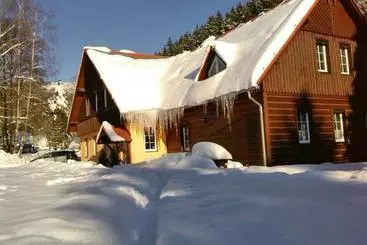 Apartments White   Hill