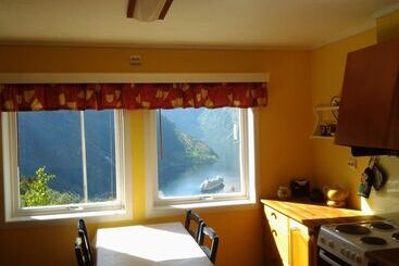 Hotel Lunheim In Geiranger