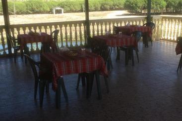 Pensão H And H Guesthouse