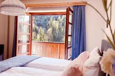 호스텔 Pension Gasthof Arriach