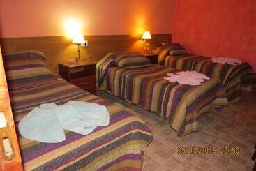 هاستل Hosteria Kaiken Gregores