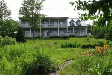 ユースホステル Tulloch Inn & Gifts