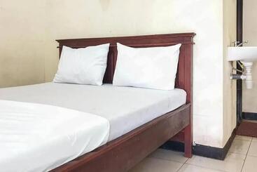 Hotell Penginapan Sinar Harapan Near Gor Mastrip Probolinggo