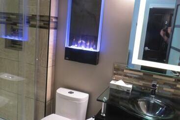 הוסטל Dockside Suites