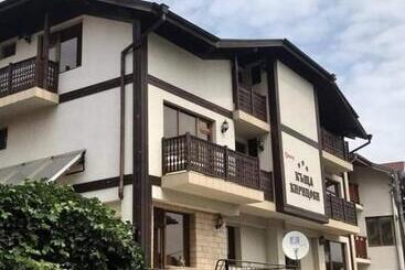 פנסיון Guesthouse Kiritsovi