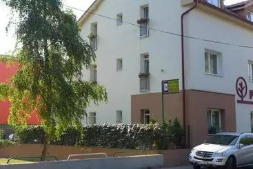 Pensió Park   2 Izbové Apartmány Na Prenájom