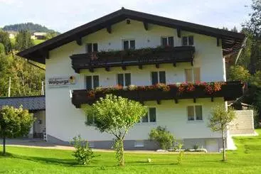 Majatalo Gästehaus Walpurga