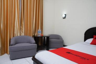 酒店 Reddoorz @ Cipaku