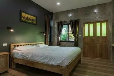 Hotelli Baansuan Tisa Resort