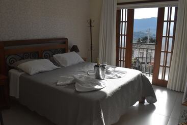 Хостел Pousada Maria Monteiro Tiradentes