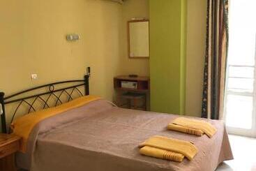 פונדק Remezzo Apartments