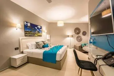 Hotel Azur Paradise