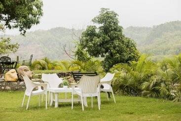 La Perle River Resorts