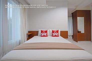 Pensionat Zen Rooms Puri Indah Syariah