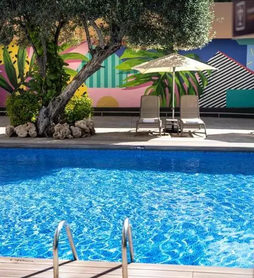 Отель Climia Benidorm Plaza