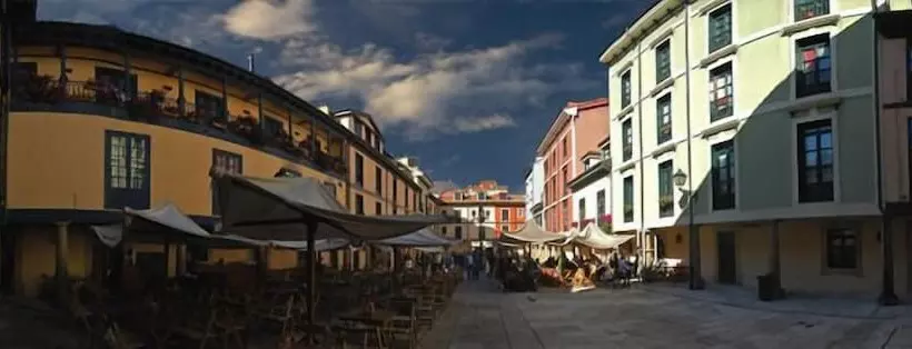 فندق Favila Oviedo