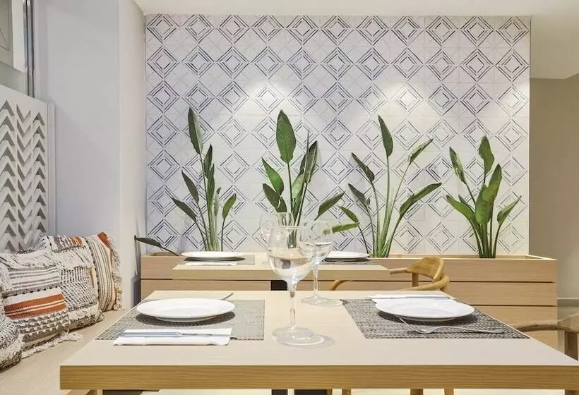 Universal Aparthotel Don Camilo