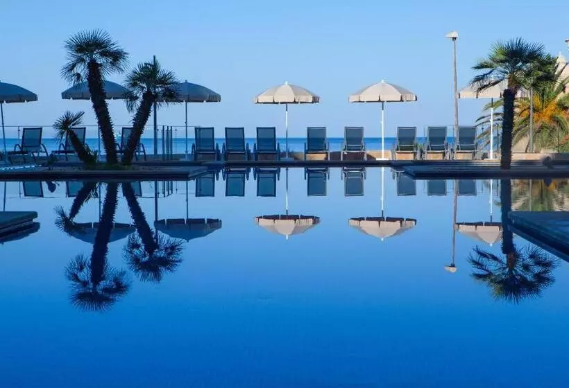 Aparthotel Ferrer Skyline