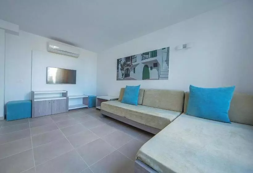 Aparthotel Ferrer Skyline