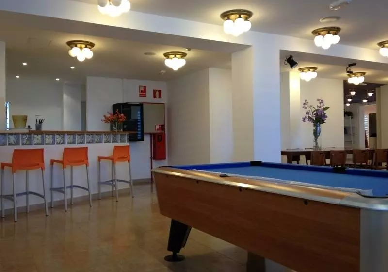 Estrella De Mar Youth Hostel