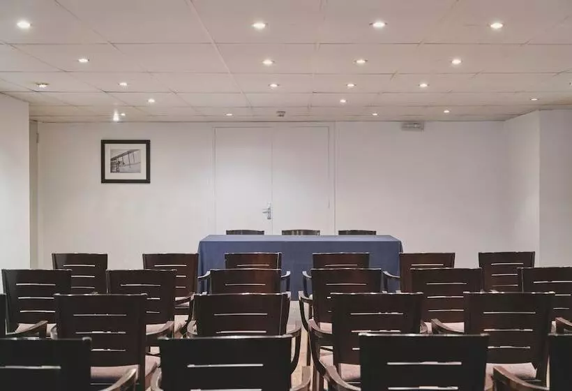 Arenas Atiram Hotels