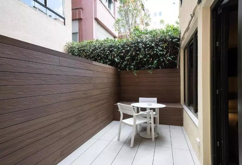 Отель Catalonia Barcelona 505