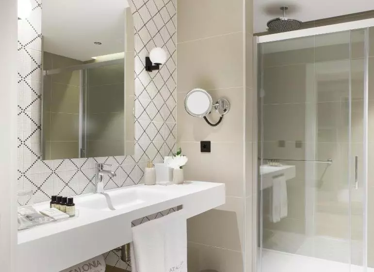 Отель Catalonia Barcelona 505