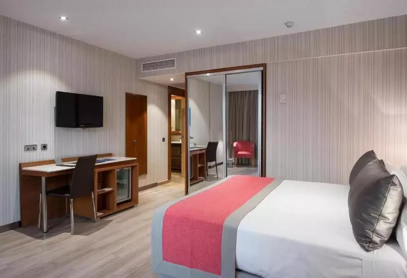 Отель Catalonia Barcelona 505