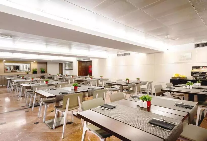 Отель Catalonia Barcelona 505