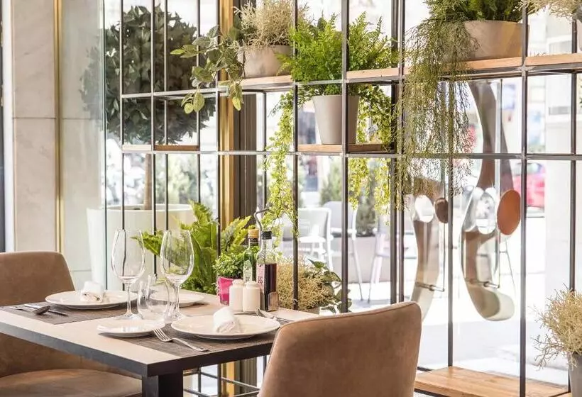 Отель Catalonia Barcelona 505