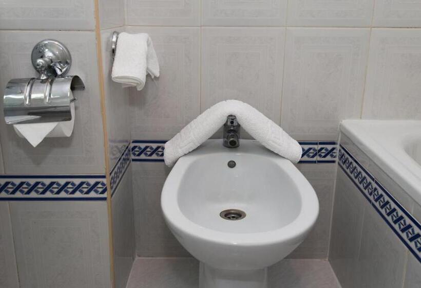 هتل Costa De La Luz