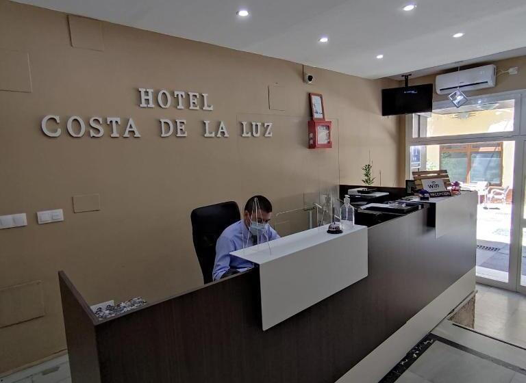 هتل Costa De La Luz