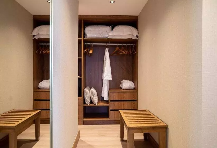 Hotel Granada Center