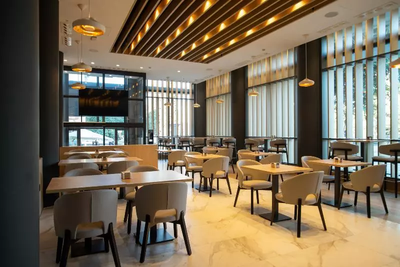 Hotel Granada Center