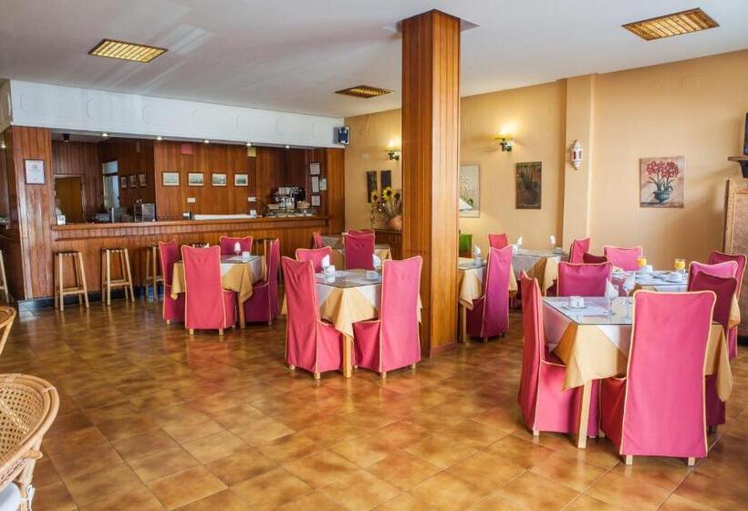 Hotel Tres Jotas Conil