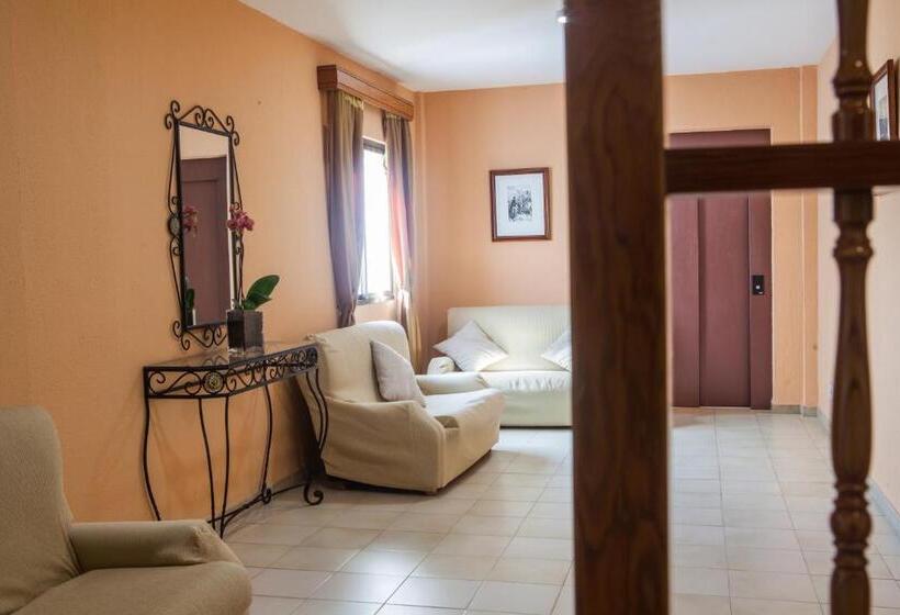 Hotel Tres Jotas Conil