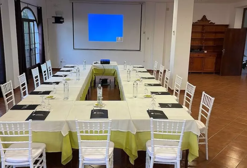 Отель Tugasa Villa De Algar