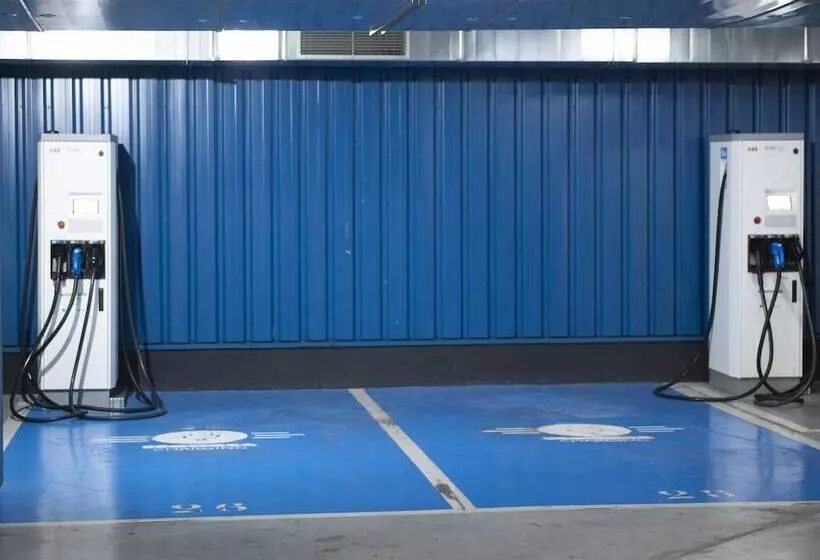 هتل Claridge Madrid