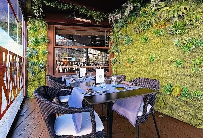 هتل Claridge Madrid