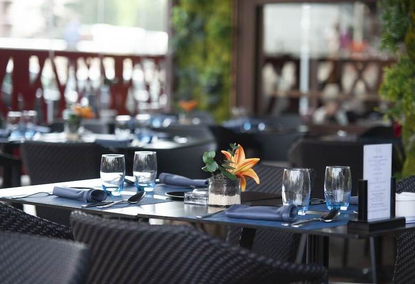 هتل Claridge Madrid