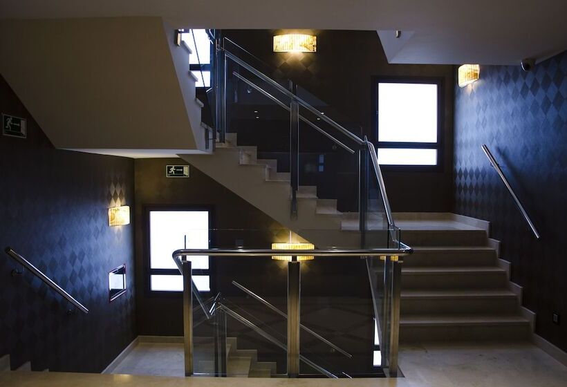 هتل Claridge Madrid