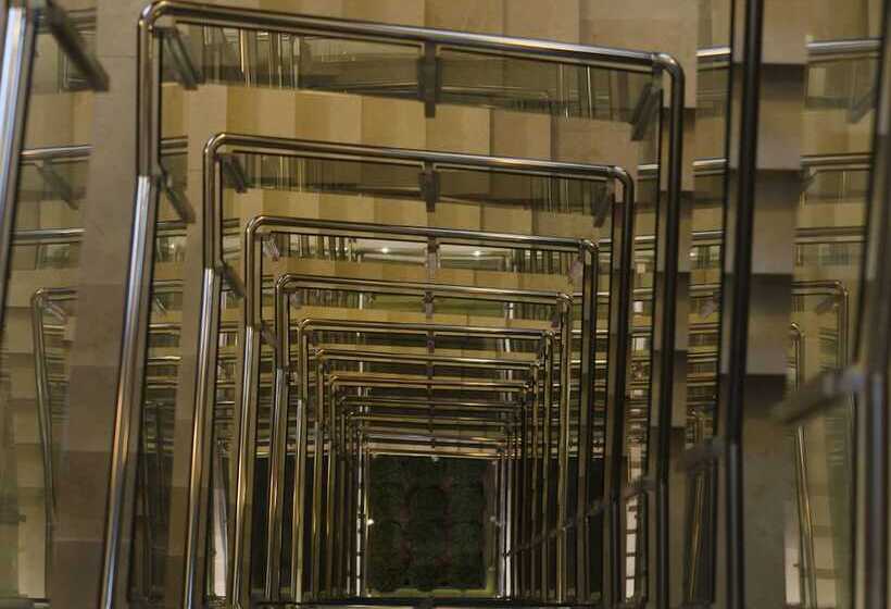 هتل Claridge Madrid