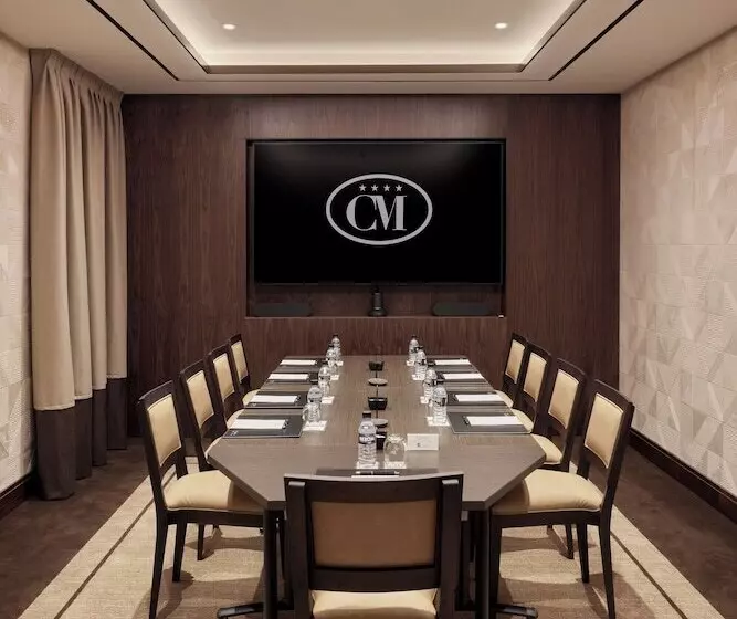هتل Claridge Madrid