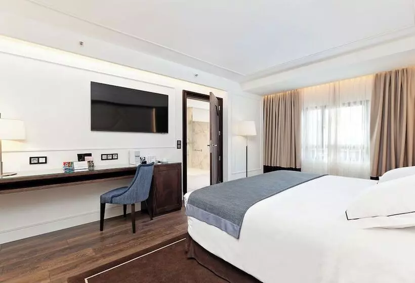 هتل Claridge Madrid