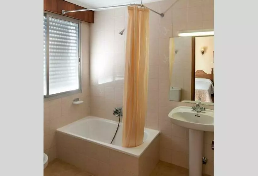 בית מלון כפרי Isolino