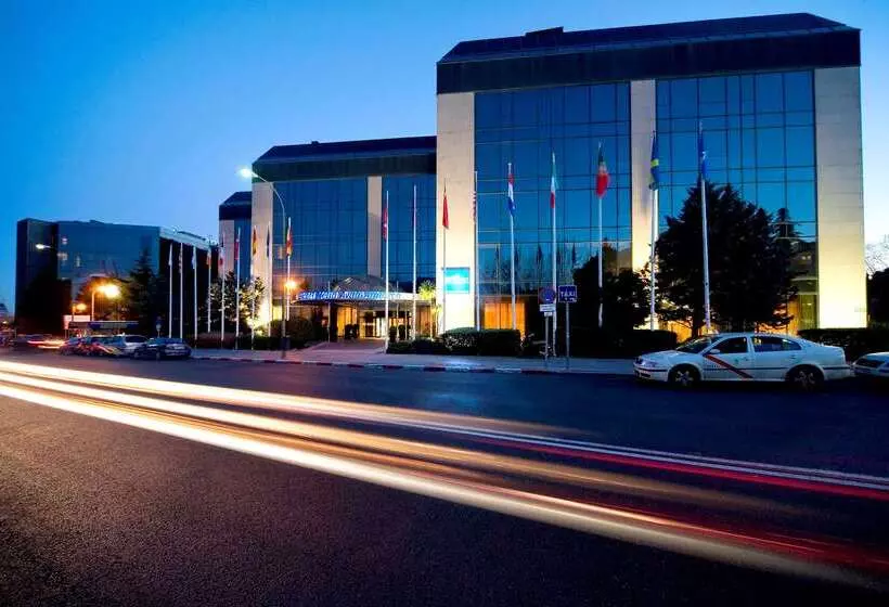 هتل Melia Avenida De America